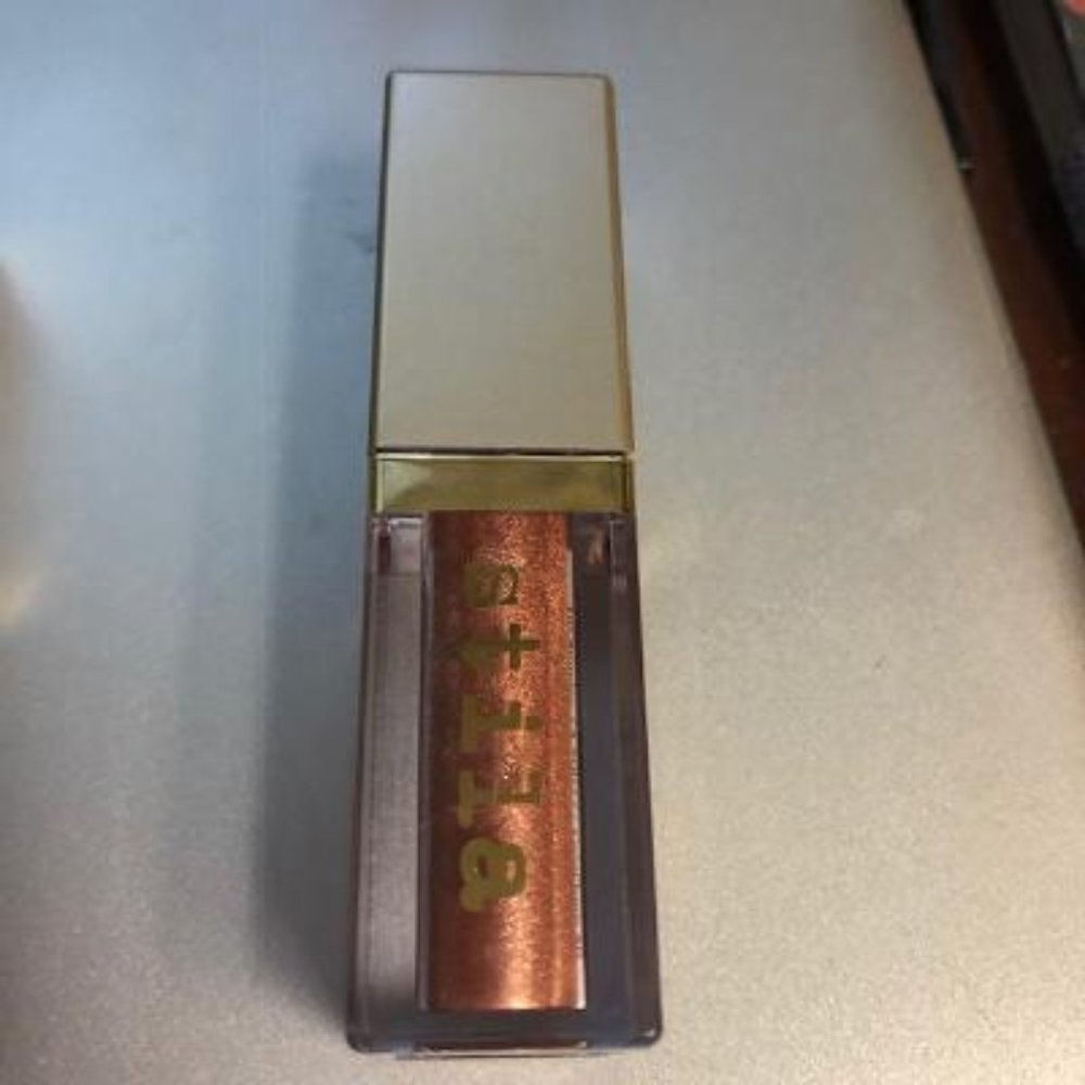 STILA Glitter & Glow Eye Shadow "ROSE GOLD RETRO"!